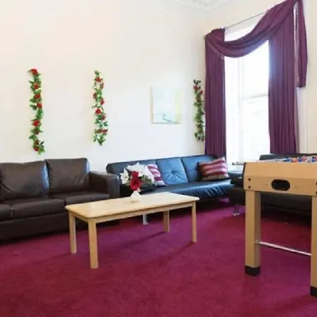 Lauriston Roomz Hotel 2*