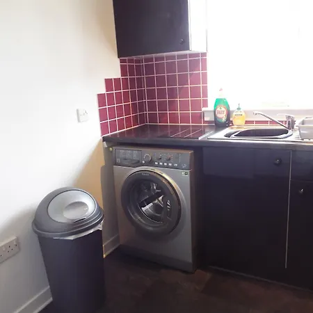 Apartament Ideal Location With Free On-site Private Parking