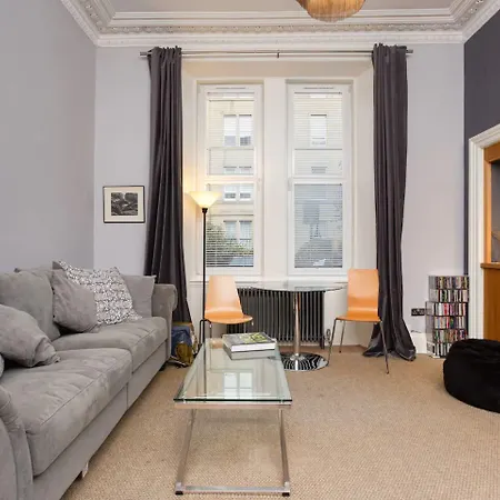 Apartman Spacious 2 Bedroom House Near The Meadows Edinburgh