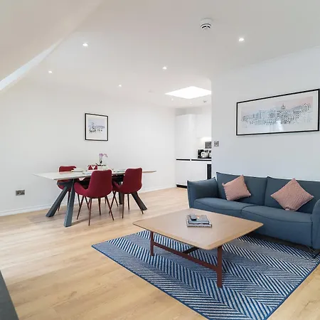 Premier Fountain Court דירה *