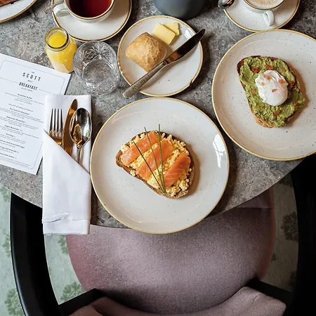 ホテル The Scott 4*