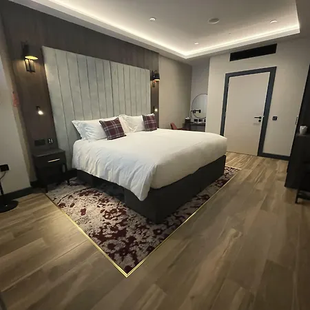 Hotel Tynecastle Park 4*