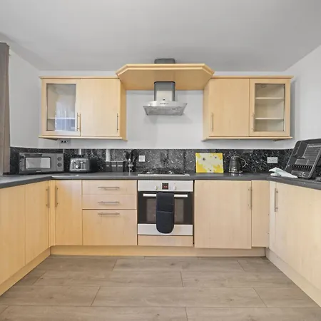 Lauriston 1 Bedroom - *