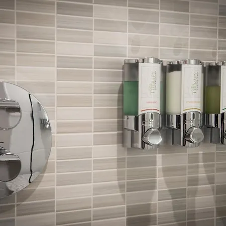 Hampton By Hilton West End Hotel 3*