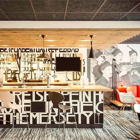 Ibis Centre Royal Mile 3*