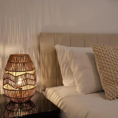 Elegant 3br At Haymarket