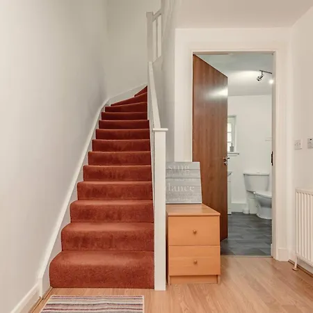 Unique 1 Bed House With Private Parking Edimburgo