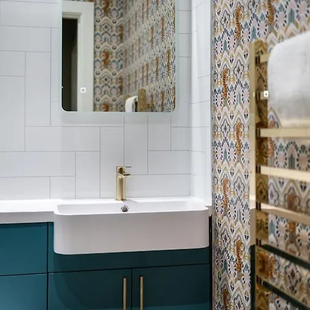 Luxury Flat With Ensuite Apartman Edinburgh