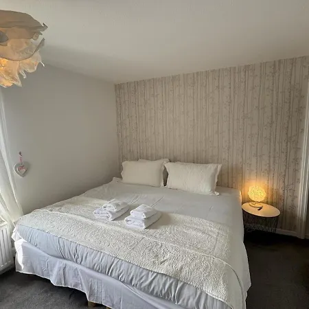 City-centre - Holyrood *