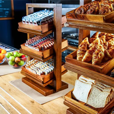 Hotel Ibis Budget Park 3*