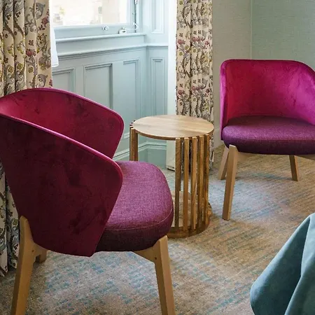 The Parliament House מלון 3*