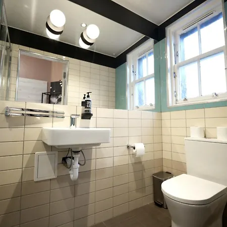 Revolver * 爱丁堡