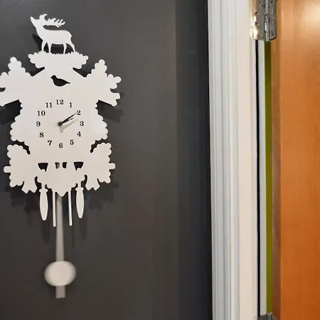 Large 2 Bed Flat, 2 Bath, Free Parking & Lift * 爱丁堡