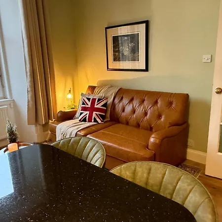 Murrayfield Spacious 2-bedroom Appartamento