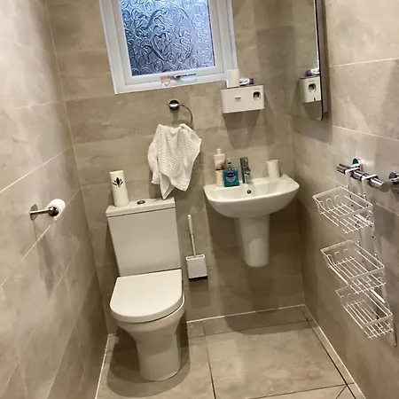Ground Floor Shared With Host Kwatera prywatna *