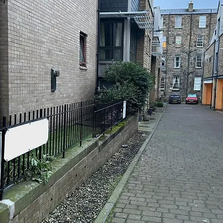 아파트 House Close To Old Town