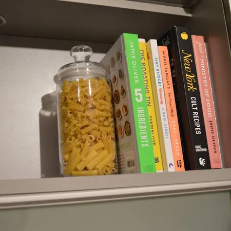 公寓 Large 2 Bed Flat, 2 Bath, Free Parking & Lift 爱丁堡