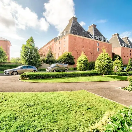 Bright & Modern Flat *