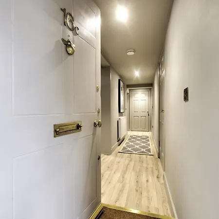 Scotland St - Stylish In Famous Edinburgh's New Town דירה