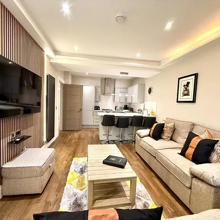 شقة Ultra Modern, Stylish Next To Princes St