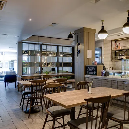 Hotel Hub Centre - Royal Mile 3*