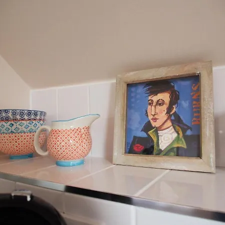 Stylish Mezzanine Loft In - Flat 5, Elgin House شقة إدنبرة