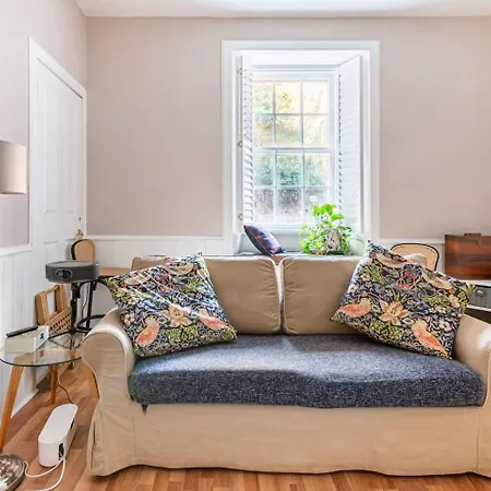 Edinburgh, Deanvillage Cosy Hideaway 度假居