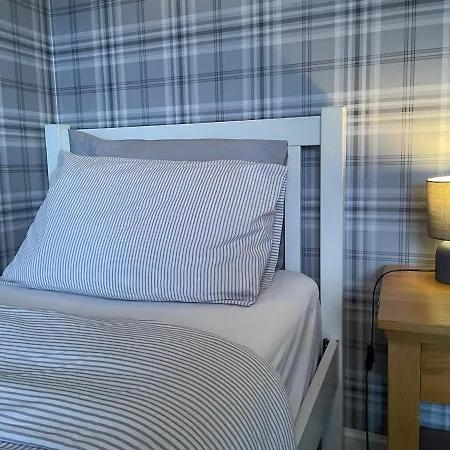 بيت للعطل Entire 3 Bedroom House In Suburban Area إدنبرة