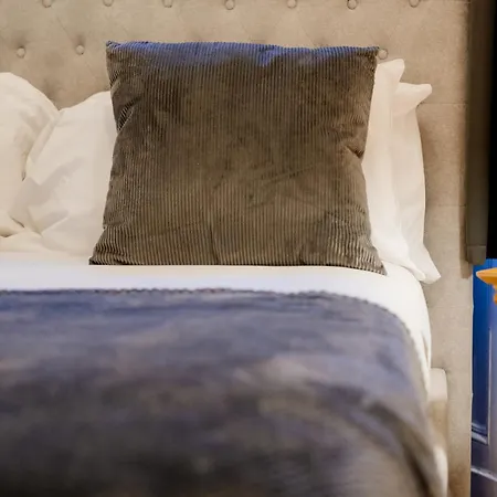 Monty's - 8 Guests 7 Beds Centre Edimburgo