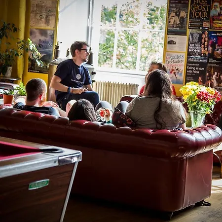 Castle Rock - Adults Only Hostel *