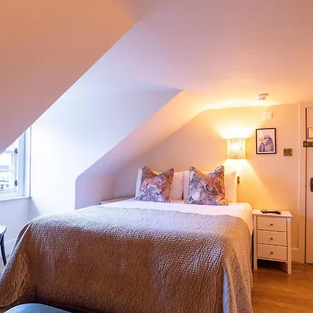 38 Bide Collective Edinburgh