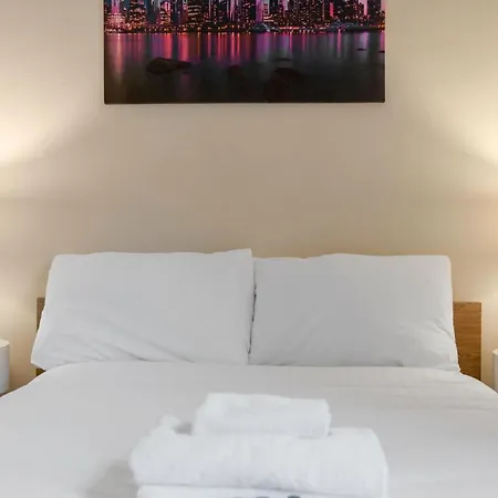 Charming View With Modern Comforts Διαμέρισμα *