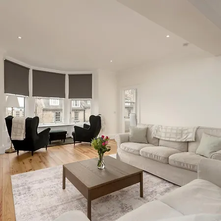 Apartamento Elegant 2-bedroom In New Town Near Princes Street Edimburgo