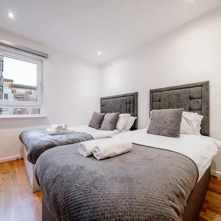 Albions Corner 6 Guests 5 Beds Free Parking *