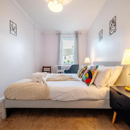 Bright Sleep 4 15 Minute Centre Free Parking Neaby * Edimburgo