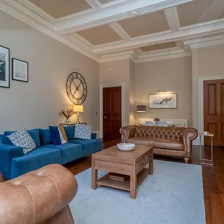 Georgian Elegance With Patio Garden West End - Pass The Keys 公寓
