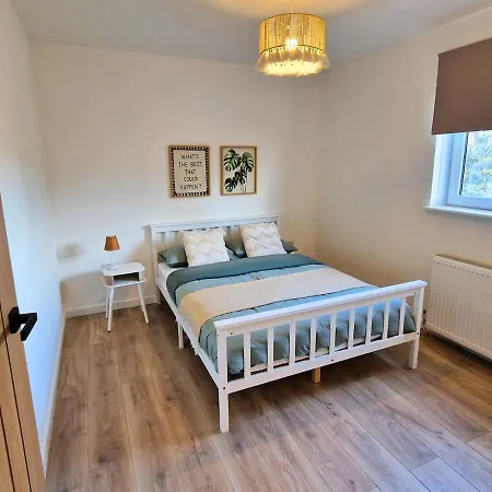 7 Min From Airport 2 Bedroom