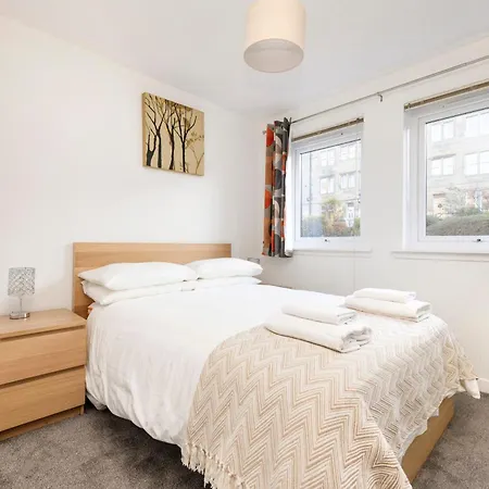 Morningside 2-bedroom - Ground Floor Appartement
