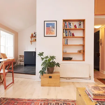 Apartamento Chic 1-bedroom In New Town *