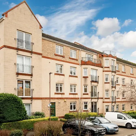 דירה Stylish 2-bed Flat With Balcony Near Haymarket - Pass The Keys *