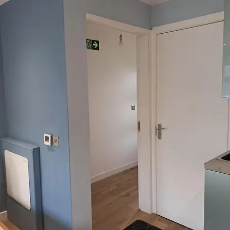 The Retreat Edinburgh, 2-minute Walk To Bus Stop בית אירוח