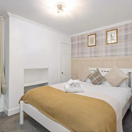 Cowgate's Little Hideout With Free Parking Holiday home