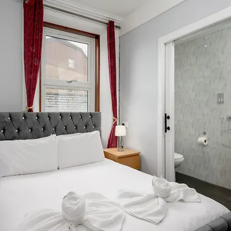 Charming Spacious - Pass The Keys Semesterbostad *