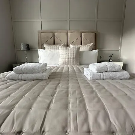 Luxury Waterfront Retreat For Groups * Εδιμβούργο