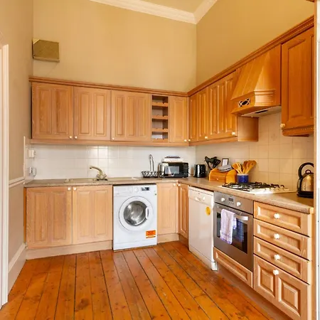 Apartment Regal 2bd Georgian Flat In The Heart Of