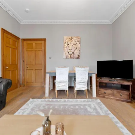 Апартаменты Gardners Crescent Эдинбург