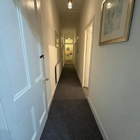 Brigth Victorian Flat Edinburgh
