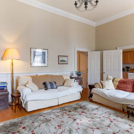 Regal 2bd Georgian Flat In The Heart Of *