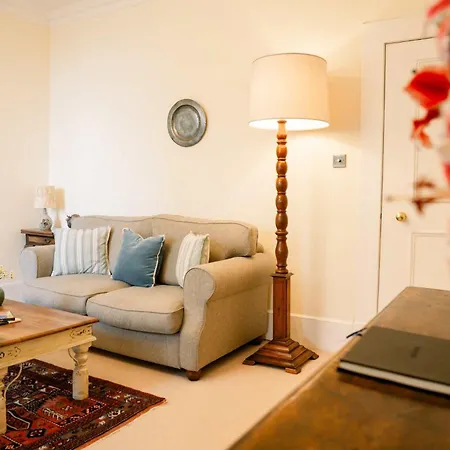 1 Bedroom In Historic Georgian Townhouse Daire Edinburgh