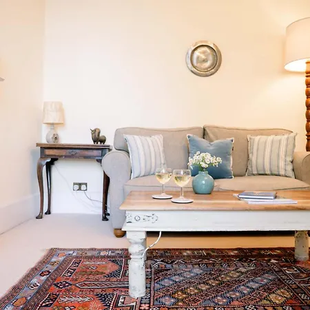 1 Bedroom In Historic Georgian Townhouse Daire Edinburgh